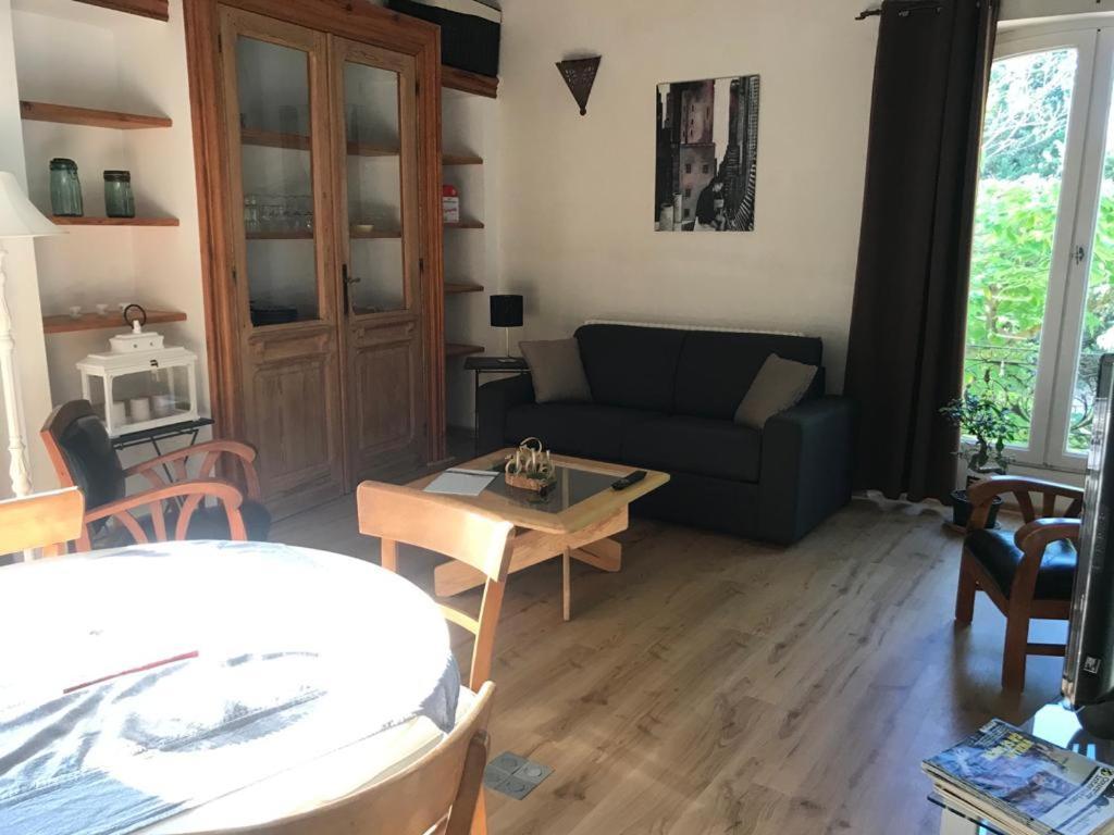 Gîte Bastide LAGREMUSE Sarrians Extérieur photo